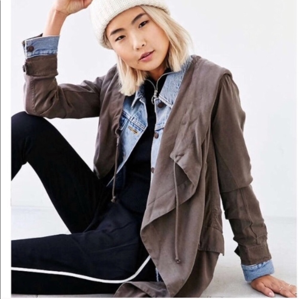 Silence + Noise Waylon Asymmetric Gray Jacket